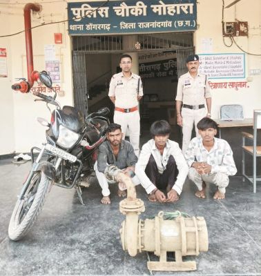 मोटर पंप चोरी, आरोपी गिरफ्तार