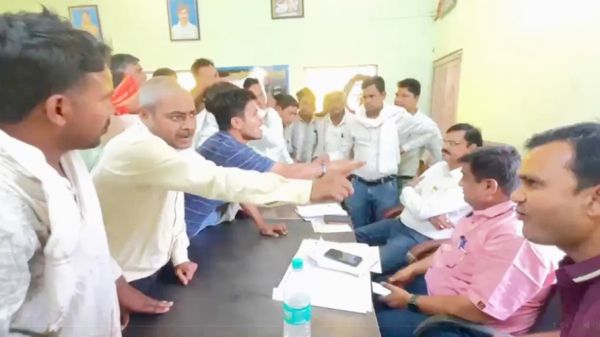 खपराडीह में सरकारी जमीन पर कब्जे का विरोध