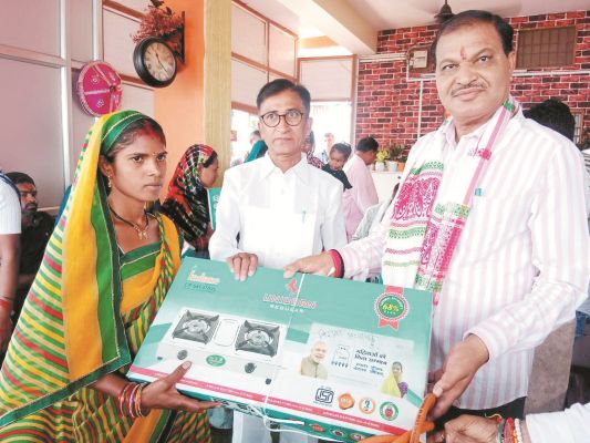योजना से हितग्राहियों के जीवन स्तर में हुई वृद्धि-मधुसूदन