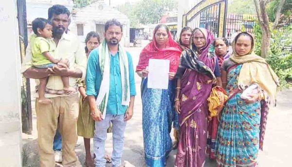 लोन दिलाने के नाम पर लाखों की ठगी