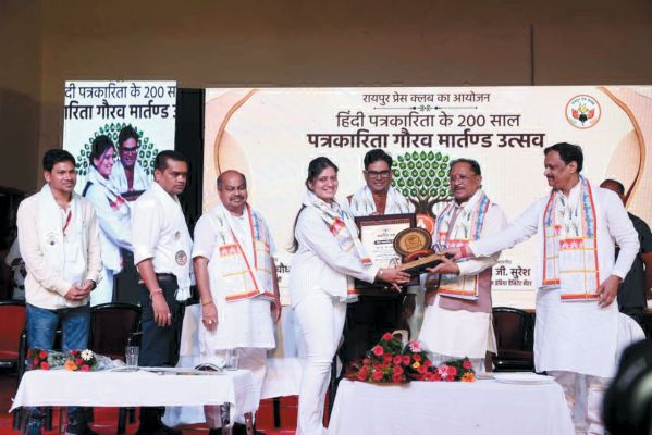  शेषकरण जैन को लाइफ टाइम अचीवमेंट अवॉर्ड