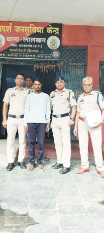 शराब दुकान के पास झपटमारी का आरोपी गिरफ्तार