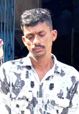 चाकू लहरा धमकाने वाला आरोपी गिरफ्तार