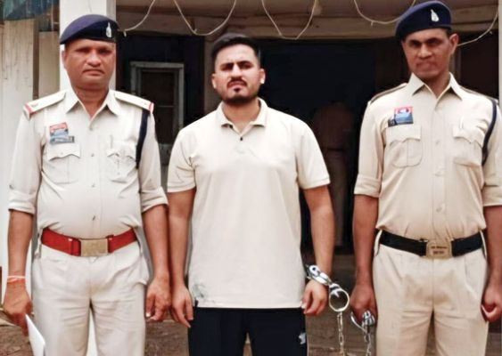 केस वापस लेने जान से मारने की धमकी, आरोपी बंदी