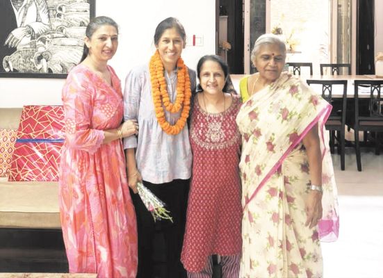 दुर्ग की निधि जैन ने एवरेस्ट बेस कैंप की