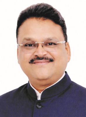 राजनीतिक टिप्पणी करने से पहले करें आत्ममंथन - रवि
