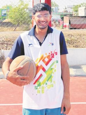 भारतीय बास्केटबॉल की स्कूल टीम में शुभम व हिमांशु का चयन