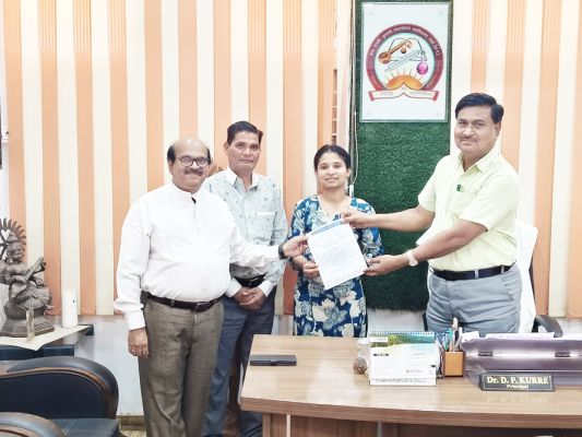 उतई कॉलेज की हर्षिका अग्निवीर वायु के लिए चयनित