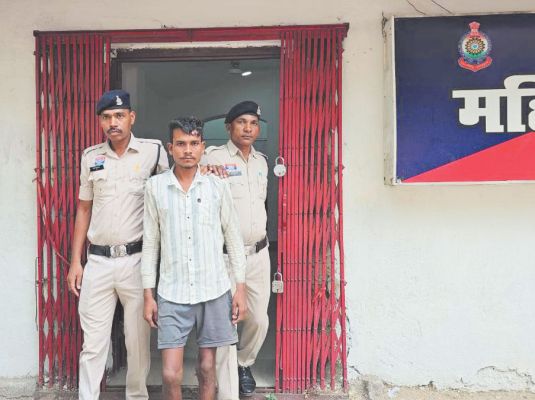 शादी का झांसा, नाबालिग बालिकाओं से रेप, गिरफ्तार
