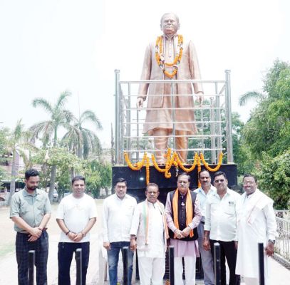 पुण्यतिथि पर नरसिंह मण्डल को दी गई श्रद्धांजलि