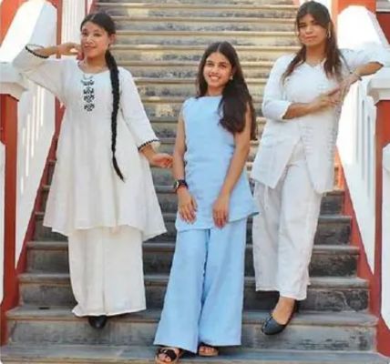 संगीत विवि के साथ इंडियन जूट इंडस्ट्रीज रिसर्च एसोसिएशन की साझेदारी से कोलकाता   में हुआ फ़ैशन एग्जिबिशन