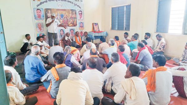 गहवई कुर्मी समाज की बैठक में कई विषयों पर चर्चा