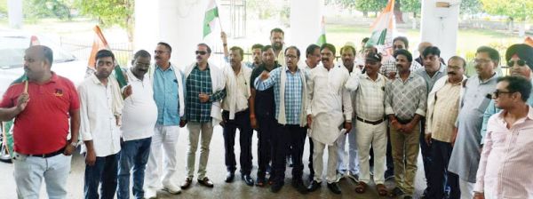 किसान कांग्रेस ने सौंपा ज्ञापन, खाद संकट व बिजली बिल वृद्धि का उठाया मुद्दा