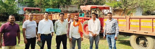 अवैध रेत परिवहन, 5 ट्रैक्टर-ट्रॉली जब्त
