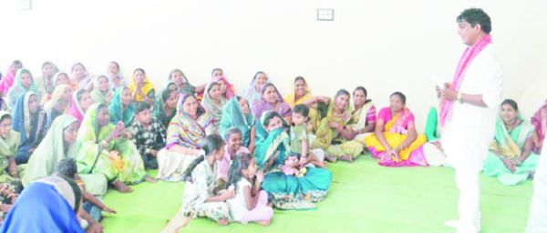 झलप-ढांक में विधायक  की जन चौपाल