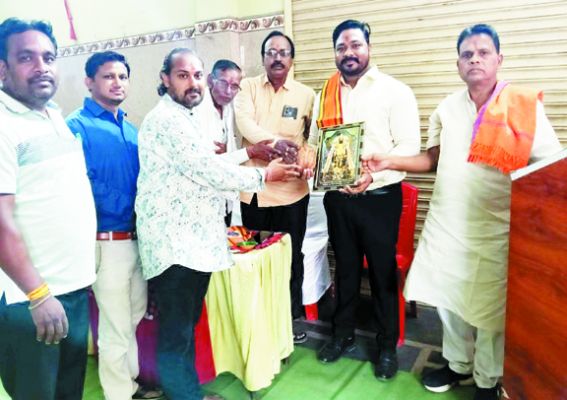 रक्तदान शिविर में 51 रक्तवीरों ने किया रक्तदान