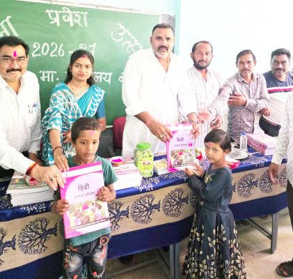 बकमा स्कूल में हर्षोल्लास से मना शाला प्रवेश उत्सव