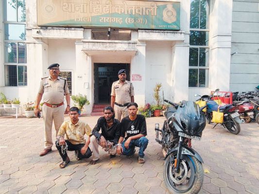 लूट के 3 आरोपी गिरफ्तार