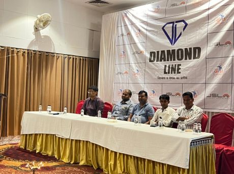 1662540539Diamond_line_2.jpg 1662540539Diamond_line_2.jpg