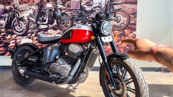 मार्किट में रॉयल लुक और एक्सट्रिम पर्सनालिटी के साथ पेश हुई Jawa 42 Bike, जोरदार स्पेसिफिकेशन और माइलेज भरपूर