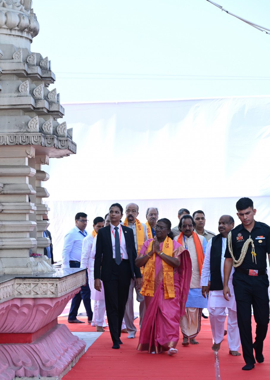 राष्ट्रपति का जगन्नाथ मंदिर दर्शन