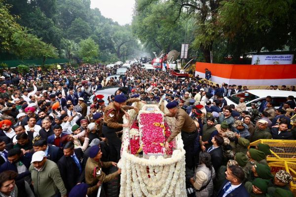 पूर्व प्रधानमंत्री डॉ मनमोहन सिंह को अंतिम विदाई