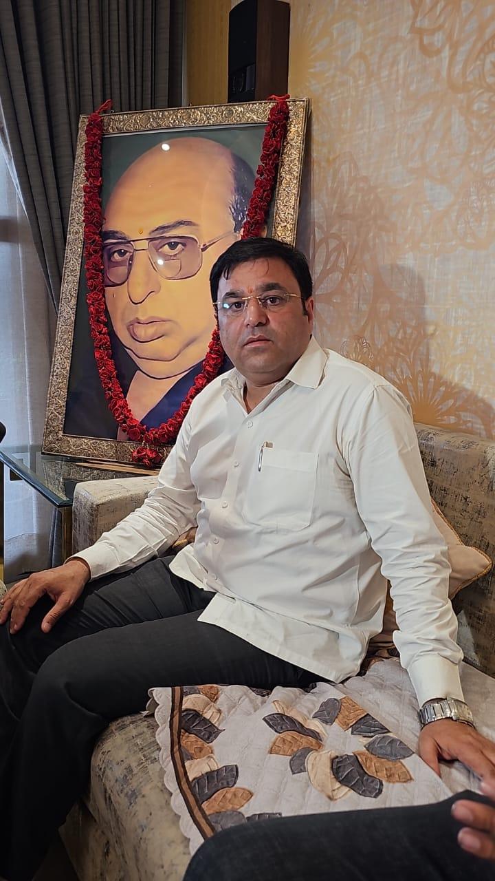 राजपथ-जनपथ : लड़ाई आसान नहीं थी... राजपथ-जनपथ : लड़ाई आसान नहीं थी...