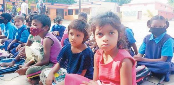 छत्तीसगढ़ की धड़कन और हलचल पर दैनिक कॉलम : राजपथ-जनपथ :  मास्क के बिना मोहल्ला क्लास