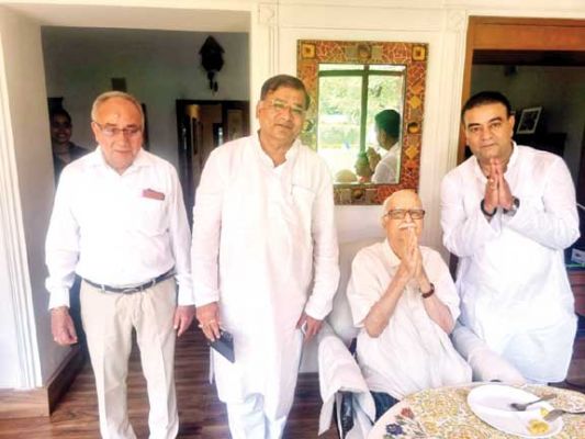 राजपथ-जनपथ : टिकट इधर से, आशीर्वाद उधर से