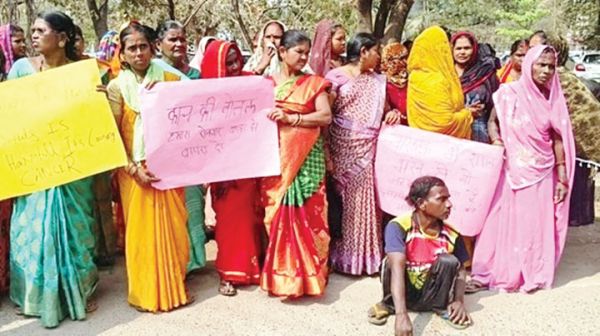 राजपथ-जनपथ : प्लास्टिक बोतलों के पहाड़ से कैसे बचेंगे?