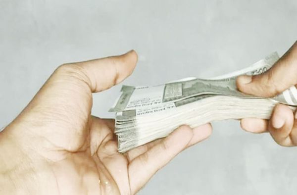 राजपथ-जनपथ : राजनेता-कारोबारी के बीच लेन देन और गुरूजी