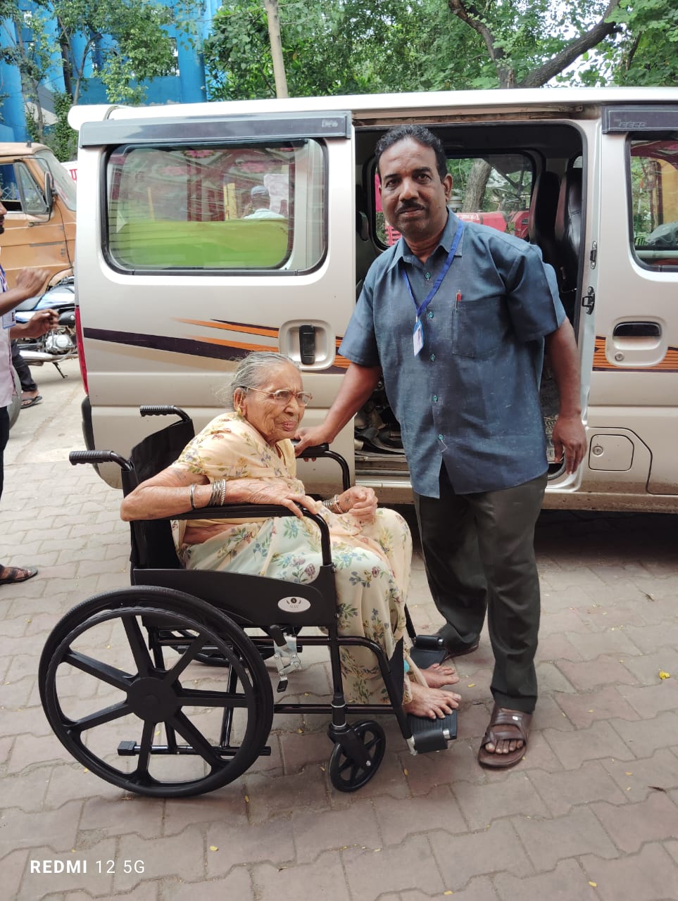 कैमरे की नजर से मतदान : मतदान को लेकर बुजुर्गों में उत्साह, जागरूकता देखते ही बनी