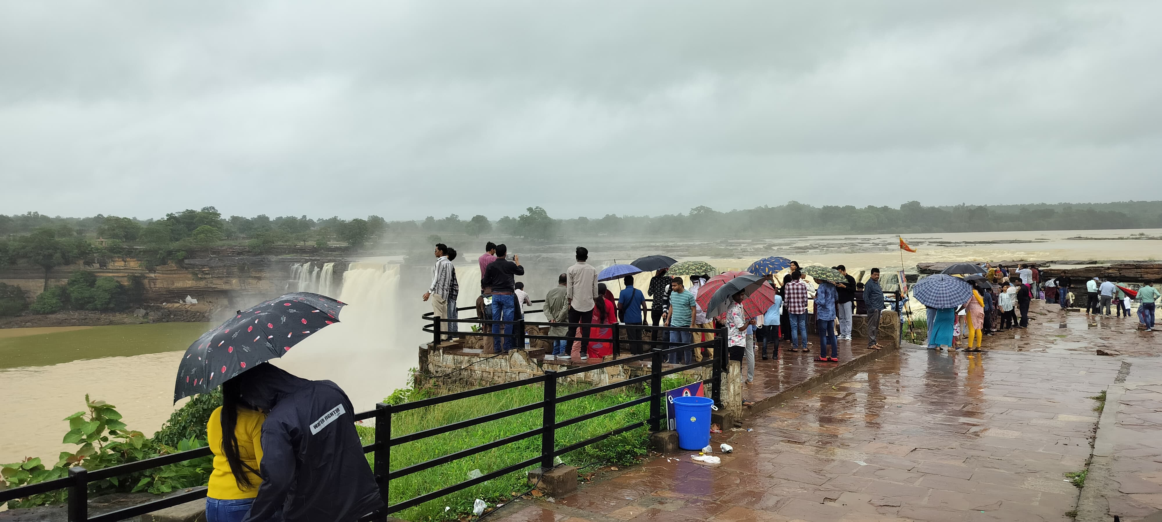  बस्तर का चित्रकोट जलप्रपात 