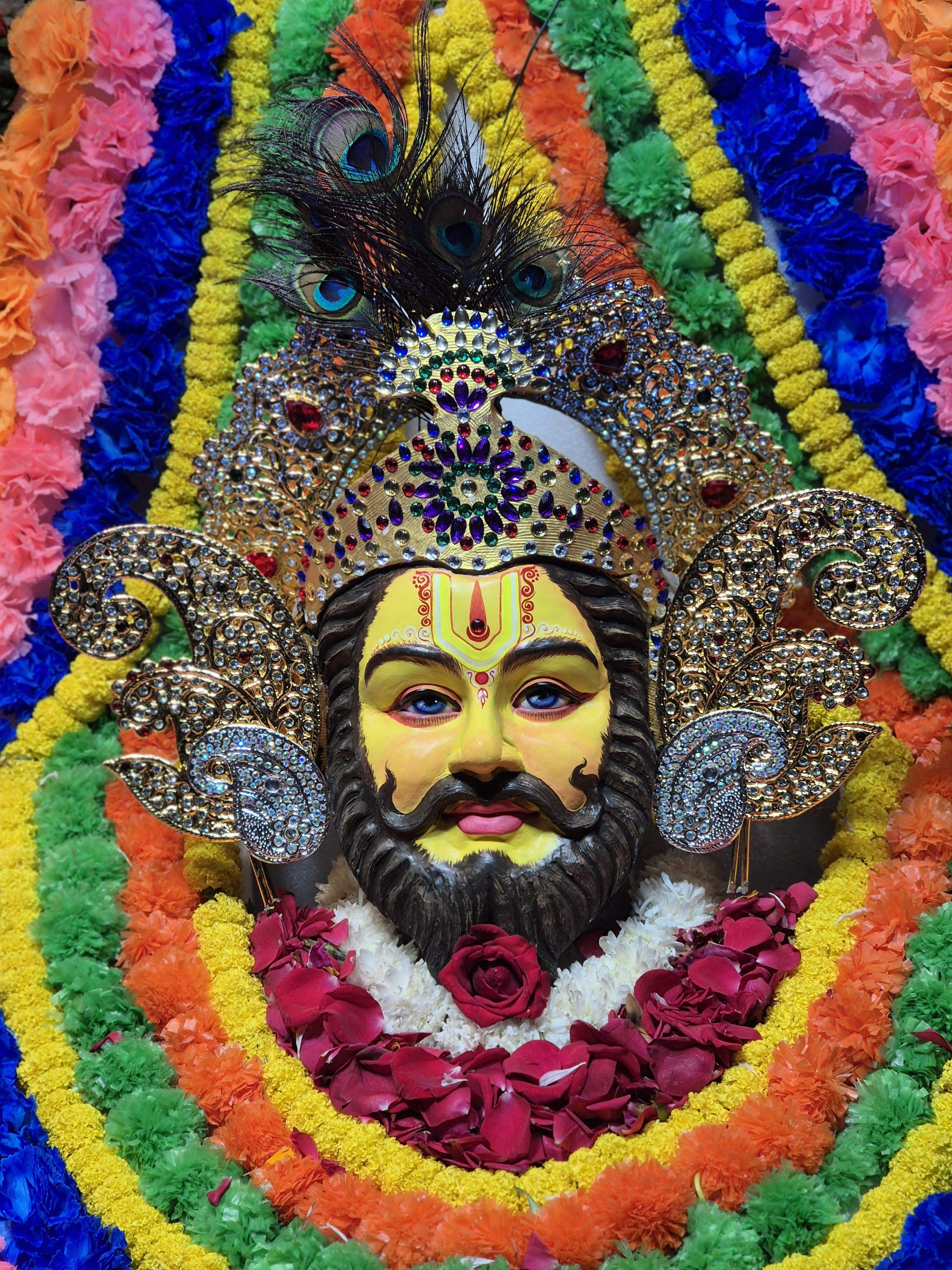 शिवालयों में गूंज रहे ‘हर हर महादेव’ के जय घोष