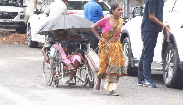 व्हील चेयर पर जीवन
