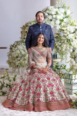 अंबानी परिवार में बहू का आगमन