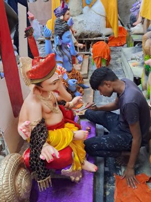 आकार ले रहे प्रथम पूज्य