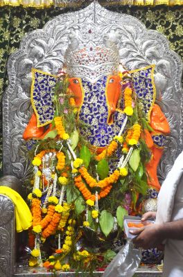 जगह-जगह विराजे गणपति
