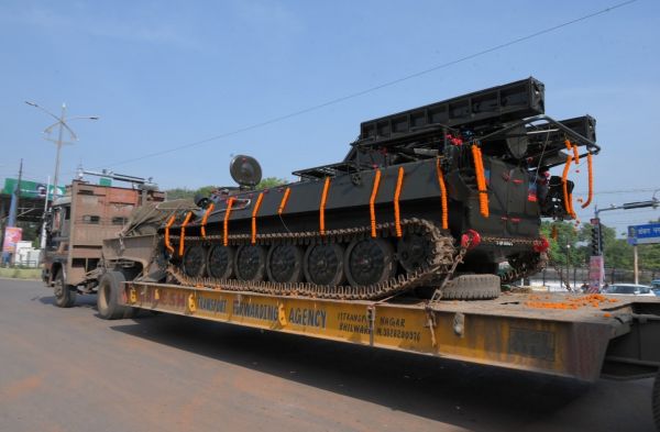 साइंस कॉलेज मैदान में सेना